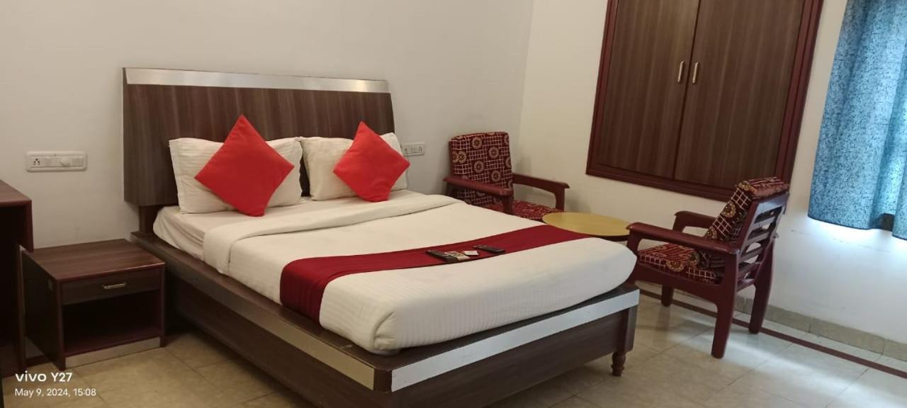 Mount Heera Hotel เชนไน ภายนอก รูปภาพ