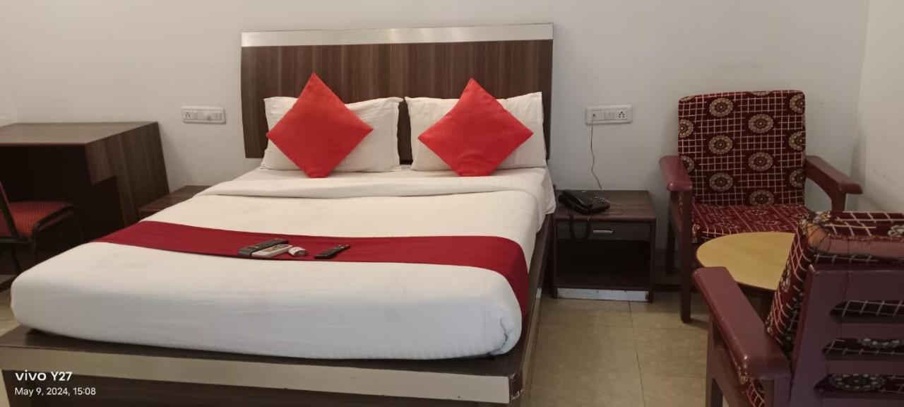 Mount Heera Hotel เชนไน ภายนอก รูปภาพ